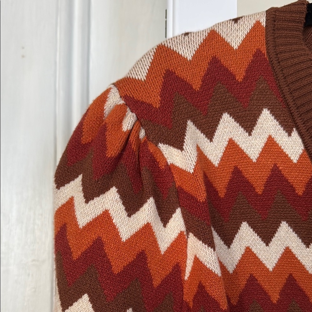 NWOT Vintage Chevron Sweater - Picture 4 of 7